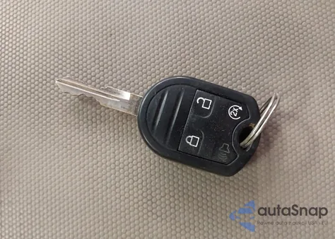 2010 Ford Escape Xlt from USA, damaged, VIN 1FMCU9D77AKC13493